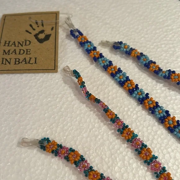 2 never used one with tags eyeglass chains. Beautiful beading from Bali - Picture 5 of 6